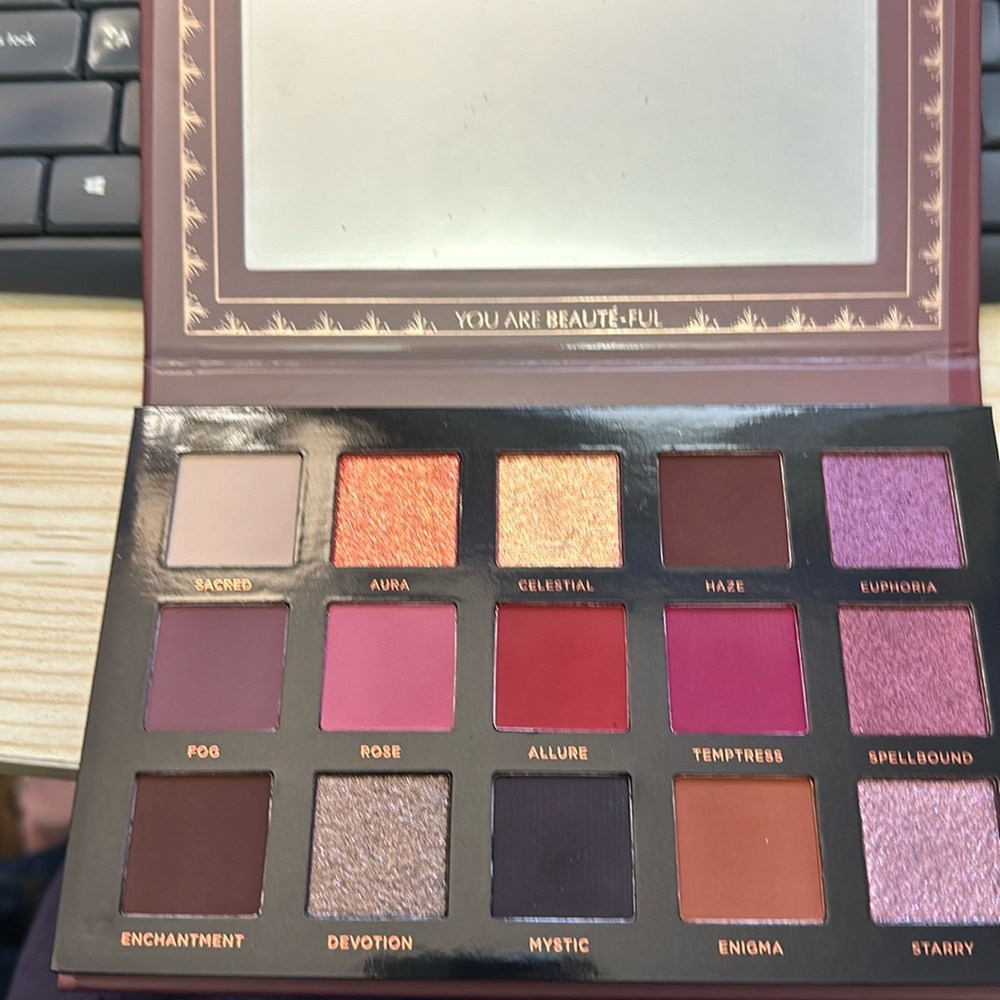 ACE BEAUTE MYSTIC ROMANCE PALETTE